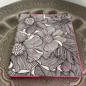 ☀️3/$20 Speck IPad Case.